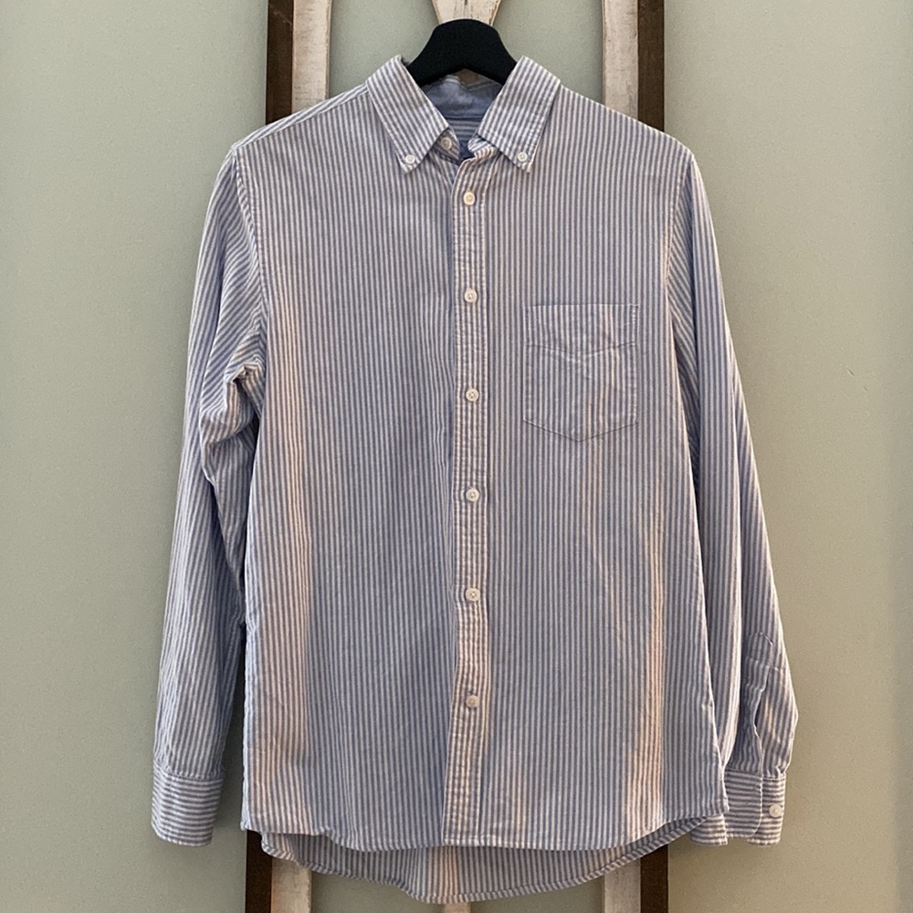 Long Sleeve Button Down Shirt Small